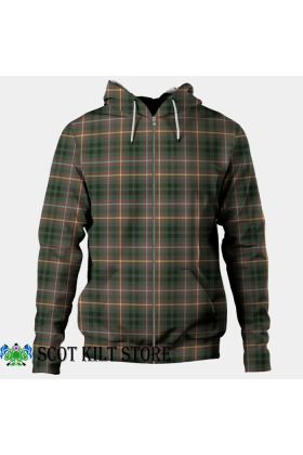 Vue avant du sweat à capuche zippé Clan Buchanan Chasse en tartan écossais, présentant le motif audacieux du tartan de chasse de Buchanan, un design à fermeture éclair complète, une capuche ajustable et des poches kangourou fonctionnelles pour la commodit